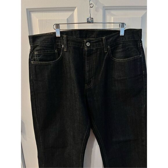Levi’s 559 Dark Wash Relaxed Straight Leg Jeans sz 36X30 EUC - Picture 2 of 9